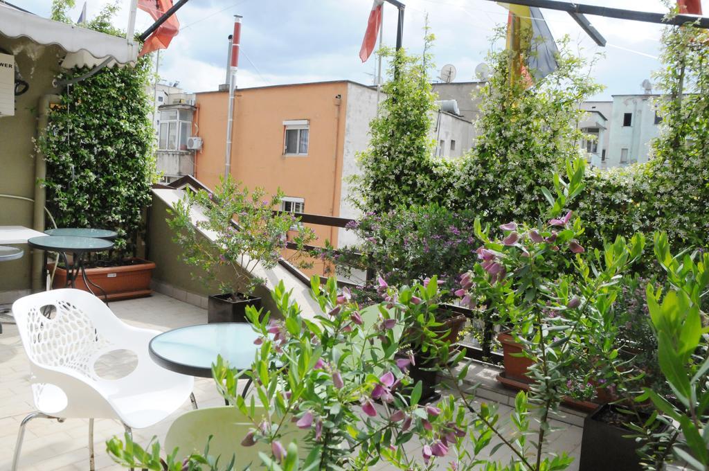 Hotel Serenity Tirana Exterior foto